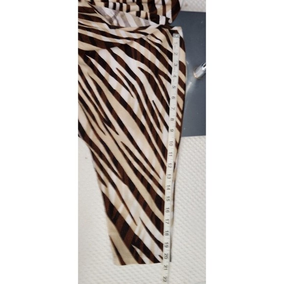 Chico’s Red Black Animal Print Tiger Stripe Tunic Length Top Size 2 (L) Womens - Picture 6 of 10